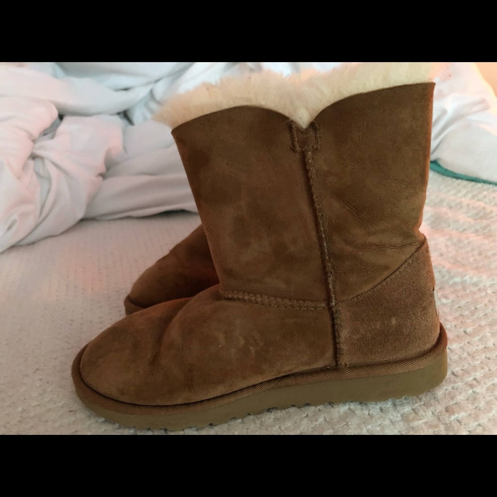 UGGs - Picture 5 of 8